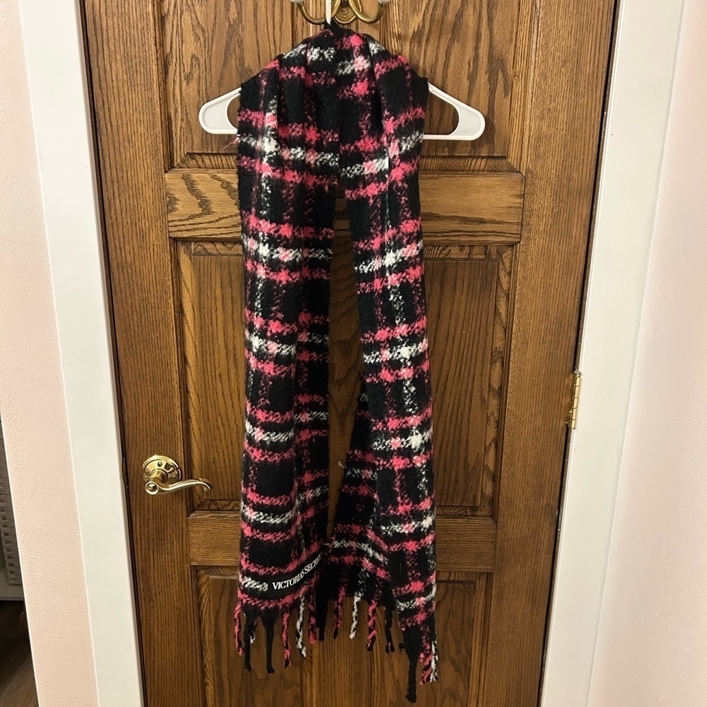 Victoria’s Secret Knit Plaid Fringe Black and Pink Longe Wide Scarf